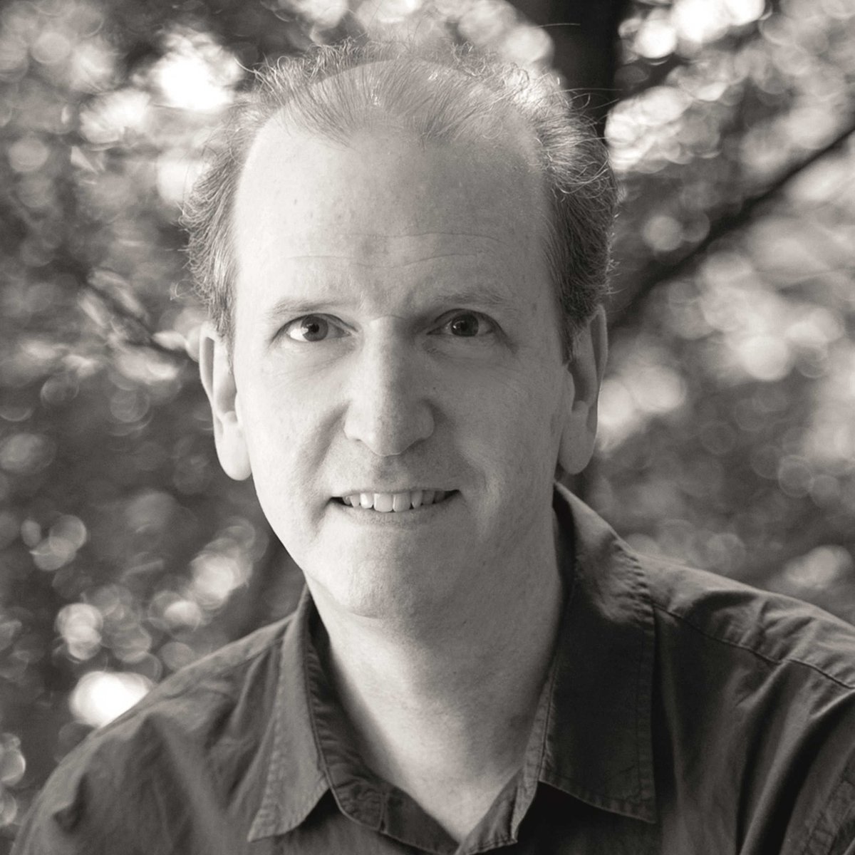 MrGordonLibrary's tweet image. #HappyBirthday to American illustrator and writer David Wiesner, winner of three Caldecott Medals recognizing the year&apos;s &quot;most distinguished American picture book for children&quot;. #DavidWiesner
