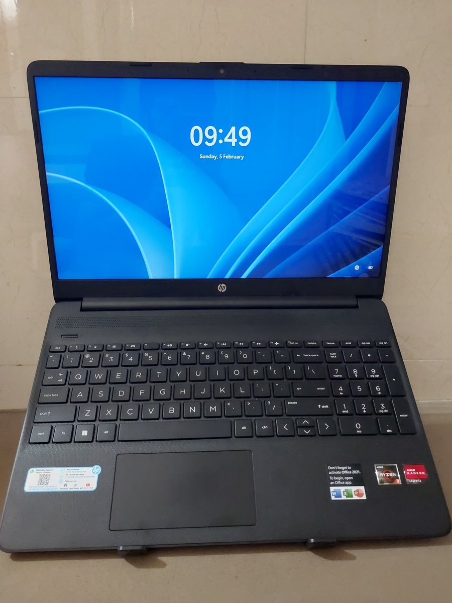 laptopDAO tweet media