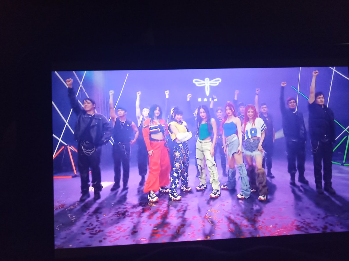 luisarane0209's tweet photo. Yehey!!! Thank Sa lahat Ng tumulong Sa TURN UP!!!! 

KAIA TURN UP BEHIND 
#KAIA #TURNUPbyKAIA #TURNUPbyKAIA_BEHIND
@KAIAOfficialPH @KAIA_Members https://t.co/Z7nJXRtkbZ
