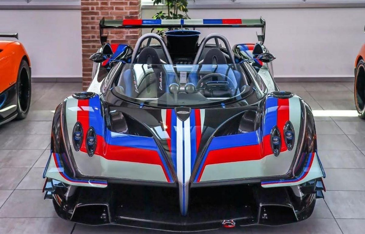 The Pagani Zonda is a high-performance sports car known for its unique design and exclusive materials. It features a mid-engine layout and is powered by a V12 engine, providing high-speed performance and a bespoke driving experience.

#car #cars #DrivingPassion #luxuryperformance