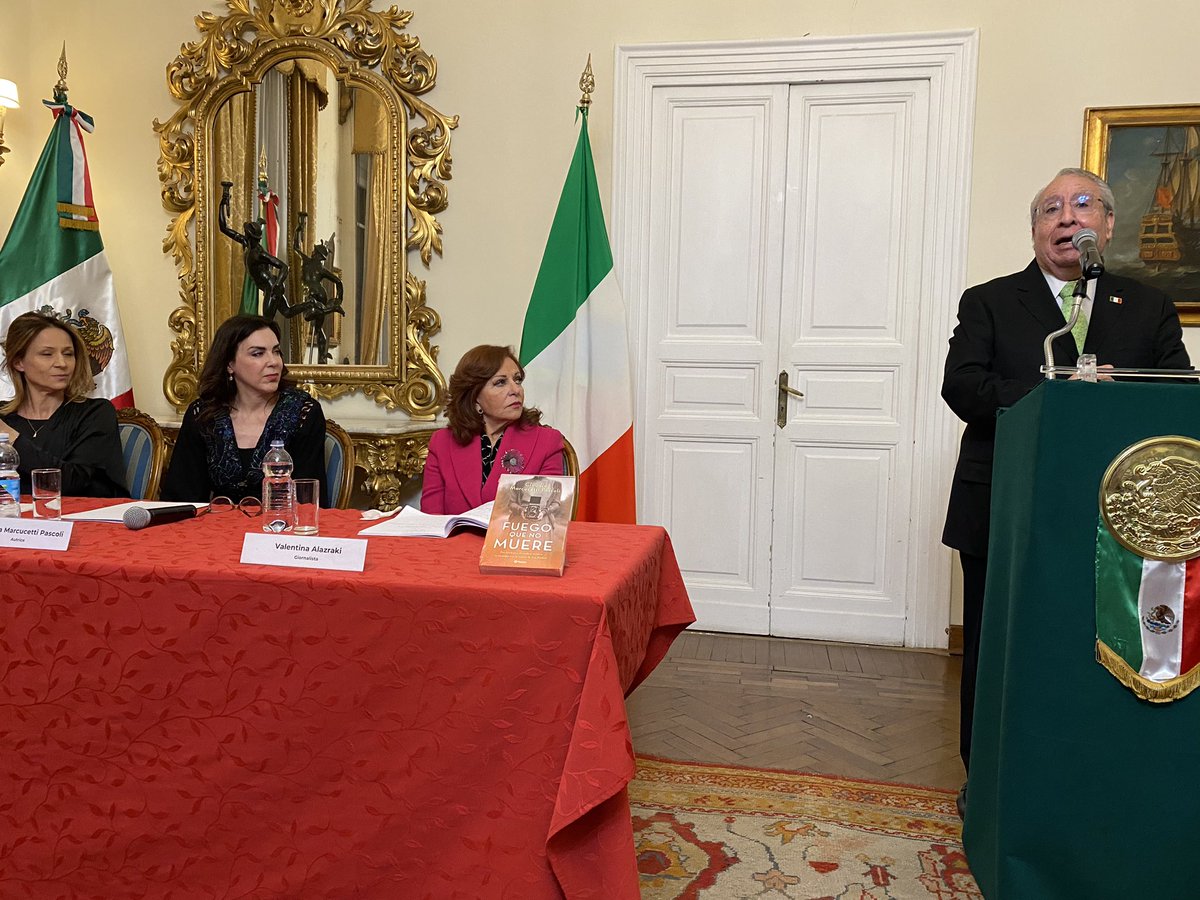 Carlos García de Alba tweet media