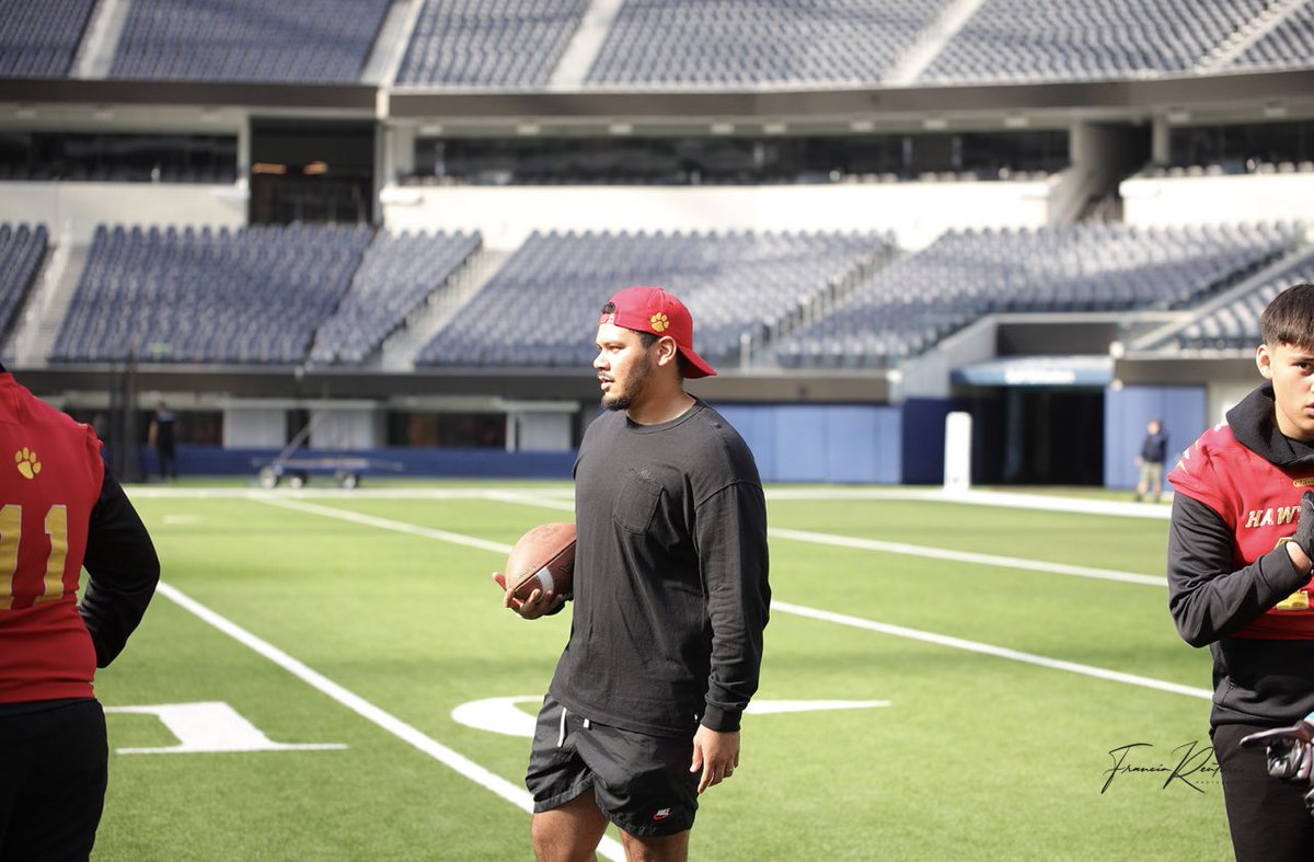 tmcdon14's tweet photo. The moment I stop having fun wit it I’ll be done wit it #TMC🏁 #thethorne🏈 https://t.co/KPo8NL2ypw