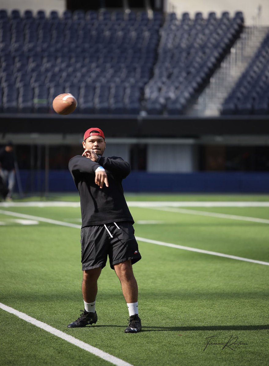 tmcdon14's tweet photo. The moment I stop having fun wit it I’ll be done wit it #TMC🏁 #thethorne🏈 https://t.co/KPo8NL2ypw