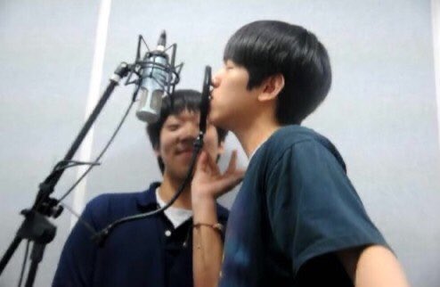lovewithBBH's tweet photo. พูดถึงแบคกับซารังบิชชินกู เป็นความ3000ที่โคตรน่ารัก เป็นเพื่อนกันตั้งแต่สมัยเด็กเลย โตมาด้วยกัน ปัจจุบันก็ยังอยู่ด้วยกัน เพื่อนที่คบกันมานานมากกก รู้เลยเป็นตัวซนเหมือนกันแน่ๆ 55555555555555 https://t.co/OFJkOBSfIQ