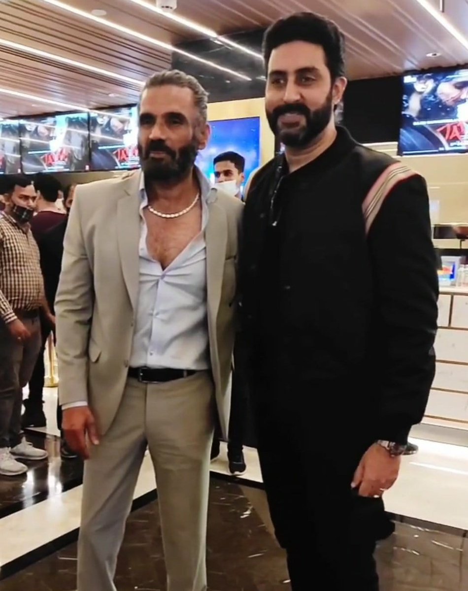 SunielVShetty's tweet photo. Talented, witty, quirky, passionate, one with a heart of gold... I always run out of adjectives for you AB Babyy!! Have the happiest birthday and a superhit year ahead @juniorbachchan A biiiiggg hug to you https://t.co/6IYuOSUrvA