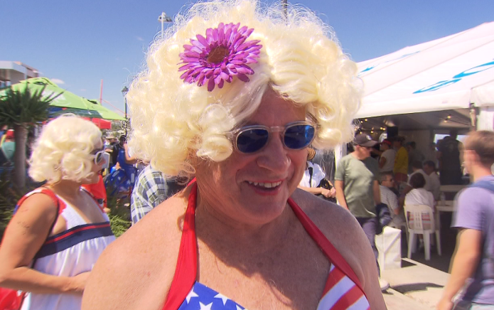 MichaelSmyth_'s tweet image. Good to see Adelaide's petrol guru, the RAA's Mark Borlace, dressed up again for a good cause... #ShopAround #MarilynJettySwim @RAAofSA