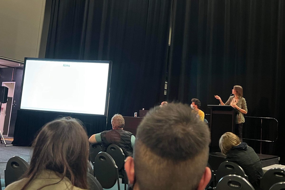 Had a brilliant time at #iavcei2023 in Rotorua!! Got to present my PhD work on the really interesting pyroclasts from the Fagradalsfjall eruption, and creating analogue materials for basaltic magma. Can't wait for the next conference 😁
