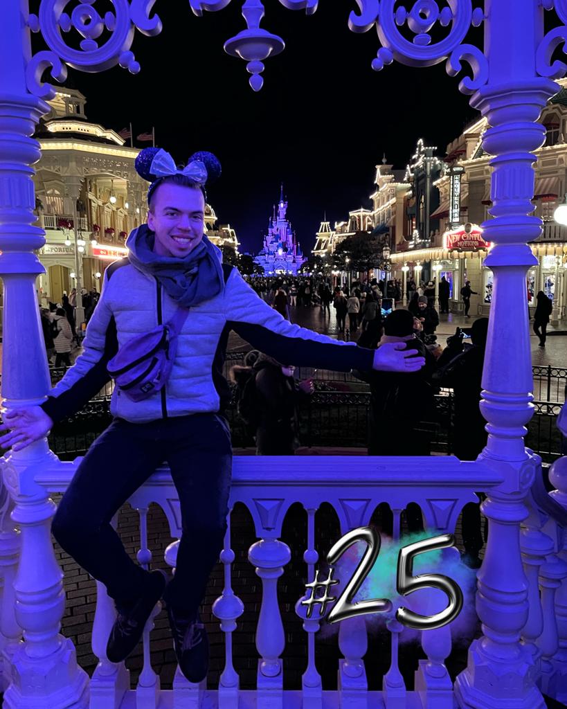 Vandaag mag ik 25 kaarsjes uitblazen! 🥳🎂