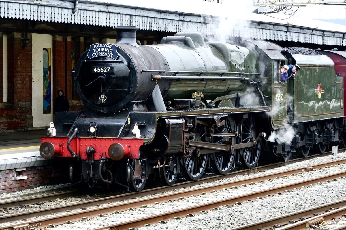 Ed Fletch. on Twitter "Saturday 05/02/2023. Gloucester station. A