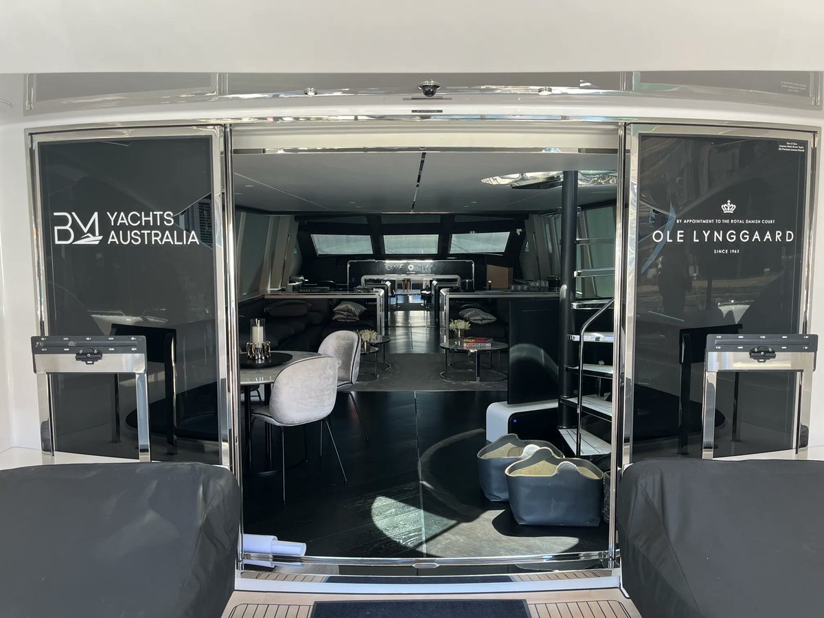 astech83's tweet image. Some snaps of the BM Yachts Australia X Ole Lynggard event on ONE O ONE. Printed and installed by the best 😉 

#InnovativeWraps #VinylSignages #CorporateBranding #YachtDecals