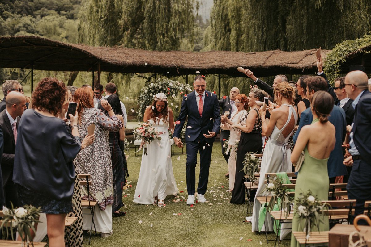 jubanyevents's tweet photo. On es troben natura i gastronomia per fer-vos feliços el millor dia de les vostres vides!!!🍃💐👰🏽♀️🤵🏽
#MasdOsor #WeddingDay #BestDay #Sunday #Celebration #Montseny https://t.co/NyFha7sBtq