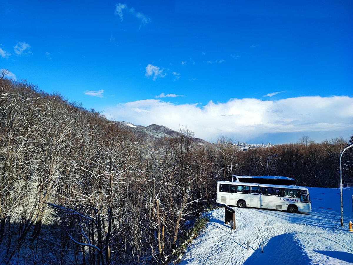 yoshi_shimamura's tweet photo. 次作品のロケハンのため、北海道に来ました😁
ムチャクチャ寒いですが、雪景色がとてもキレイです☃️
ホッカイロ買いまくりでロケハンに挑みます‼️
#映画
#ロケハン
#北海道
#札幌
#映画好きな人と繋がりたい 
#氷点下 https://t.co/Q3SLvXmV6f
