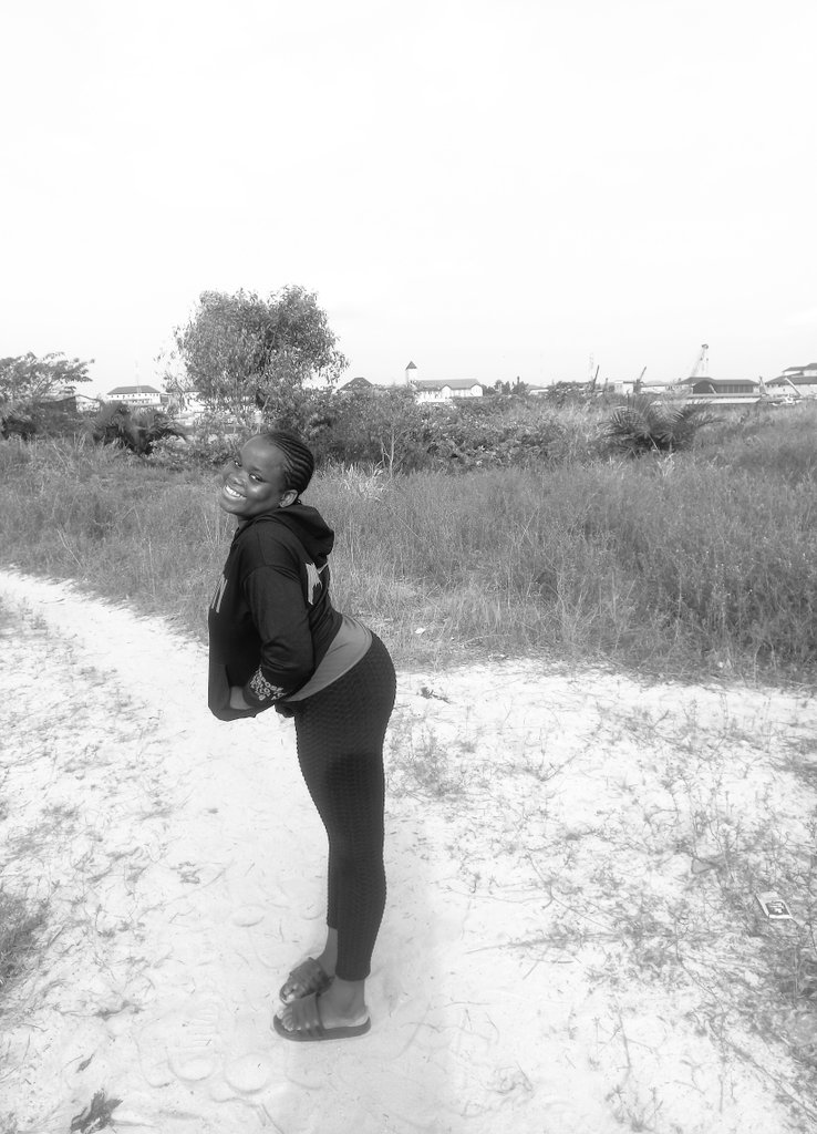 TreasureAlamina's tweet photo. Waterside girl 👑
#Okrika https://t.co/Yj3PpqLYOs