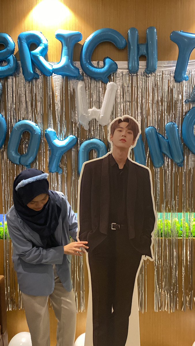 _pyyongg's tweet photo. some pic from yesterday event!!! thankyou everyone yang datang semalam 😭😭😭 i really really appreciate :((( see you guys in the next cs (maybe) huehuehue 🤍💙 #BrightwithDOYOUNG https://t.co/OXNZn9E7GA