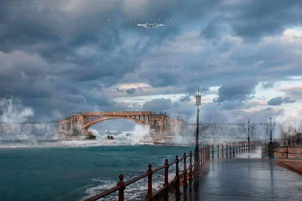 Alexandria_egy1's tweet photo. اسكندرية عشق في الشتاء  💙🤍 https://t.co/xTyEJVGRZ6