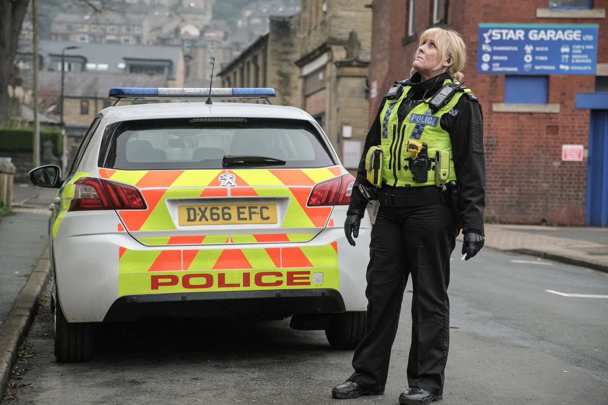 ITS #HAPPYVALLEY DAY!!!!