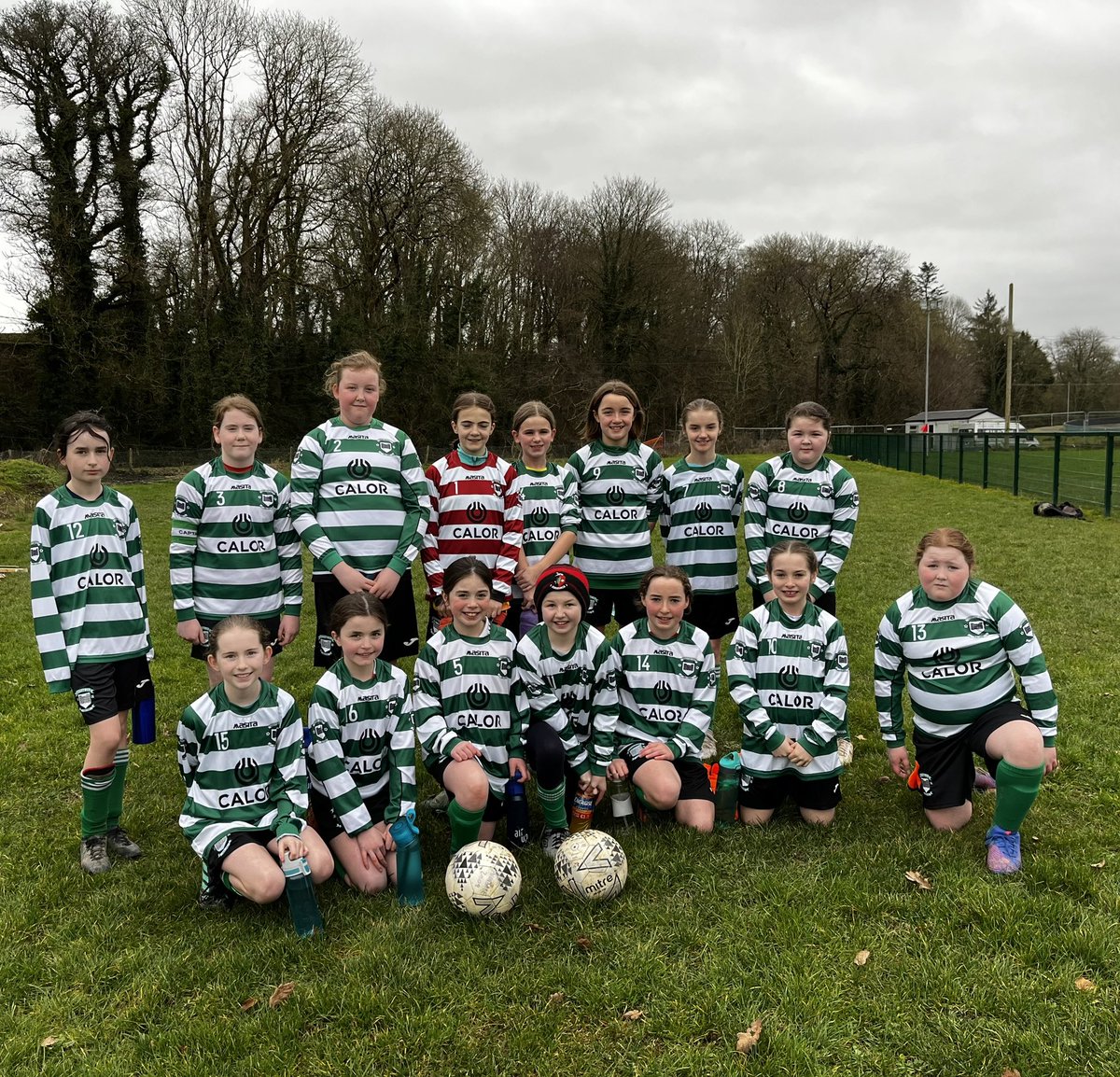 Kanturk_AFC's tweet photo. Kanturk AFC U12 v Hollyhill
#cwssl

Team sponsors 
@calorireland 
@EtarrantSons 

Club sponsor @DuconConcrete 

https://t.co/GT5HeeuNLs https://t.co/9wPmFl2nlp
