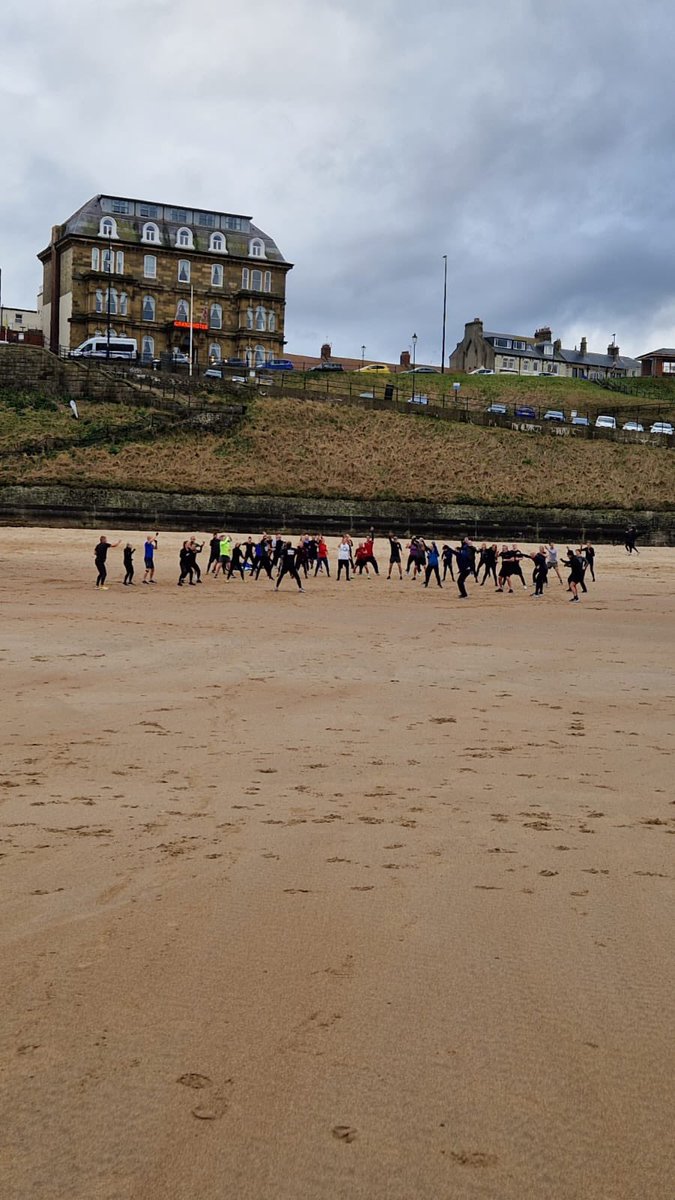 Fab pics showcasing another superb #tynemouth #Beach #Bootcamp yesterday in the best conditions of the year so far 👏 #health #fitness #gym #mentalhealth #beachlife #workout #focus #sunrise #running #cycling #eatclean #weightloss #yoga #england