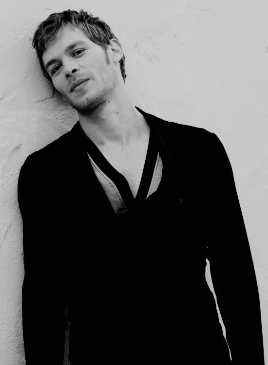 esmira_83's tweet photo. Happy #throbackSunday @JosephMorgan have a good one https://t.co/728QEg2JcB
