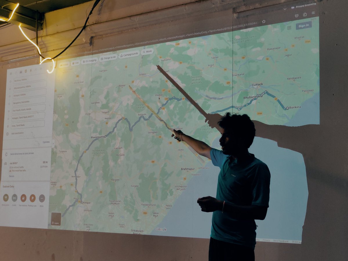 Now Manoranjan is giving a lighting talk on his 2000+ km cycle journey from Odisha, and the fascinating people who he's been fortunate to meet — from tribal activist grandmother's to the folks at "ProtoVillage" and much more. Drop by the ForPlay Society in Kochi! 

#Hack4Play