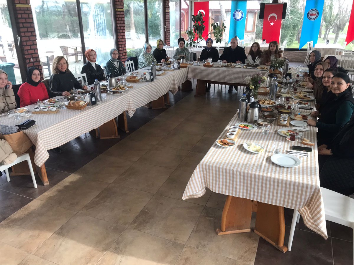 Kadro Şöleninde  Sakarya Aile Sağlığı Çalışanları ekibimiz bir araya geldi
.
 Artık vakit birlik olma zamanı!

#AileSağlıÇalışanlarıBirlikte