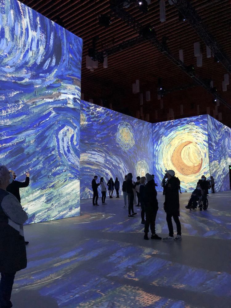 allontanarsio's tweet image. Vincent Van Gogh art exhibition