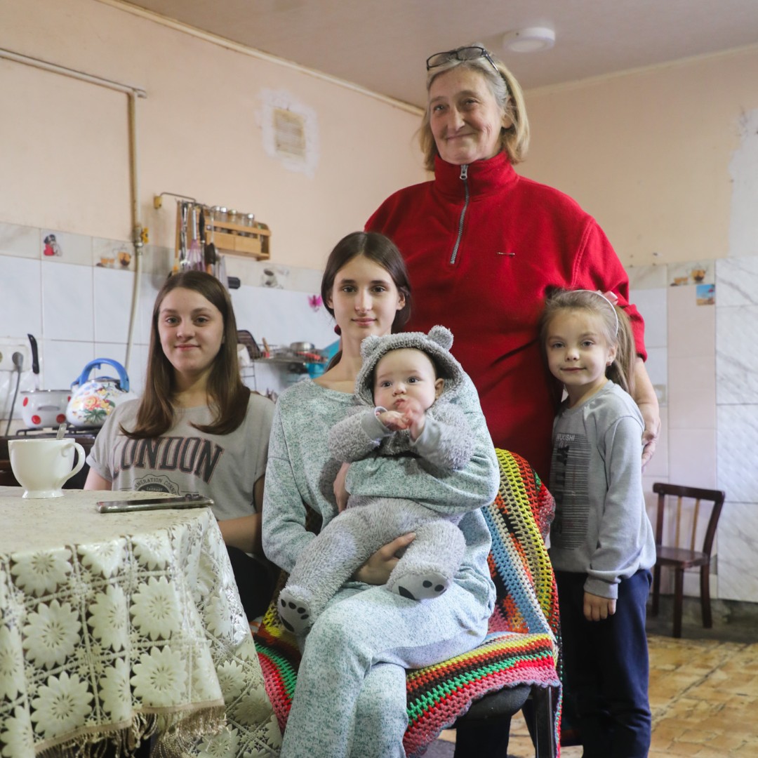 FN_Forum's tweet image. Top story: @WFP: '"We saved canned food. I try to eat less, but if I don't eat enough, I won't be able to give the children the care they need."

In #Ukraine, families like Iryna's are grappling with the risks of winter… https://t.co/ig8OEIENiE, see more tweetedtimes.com/v/3735?s=tnp