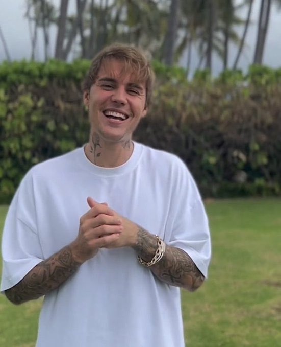 JUSTIN BIEBER.