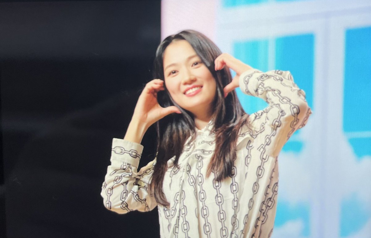 isissh65's tweet photo. 230205 HYE-PPY DAY #김혜윤 https://t.co/YEp7wQYwaT