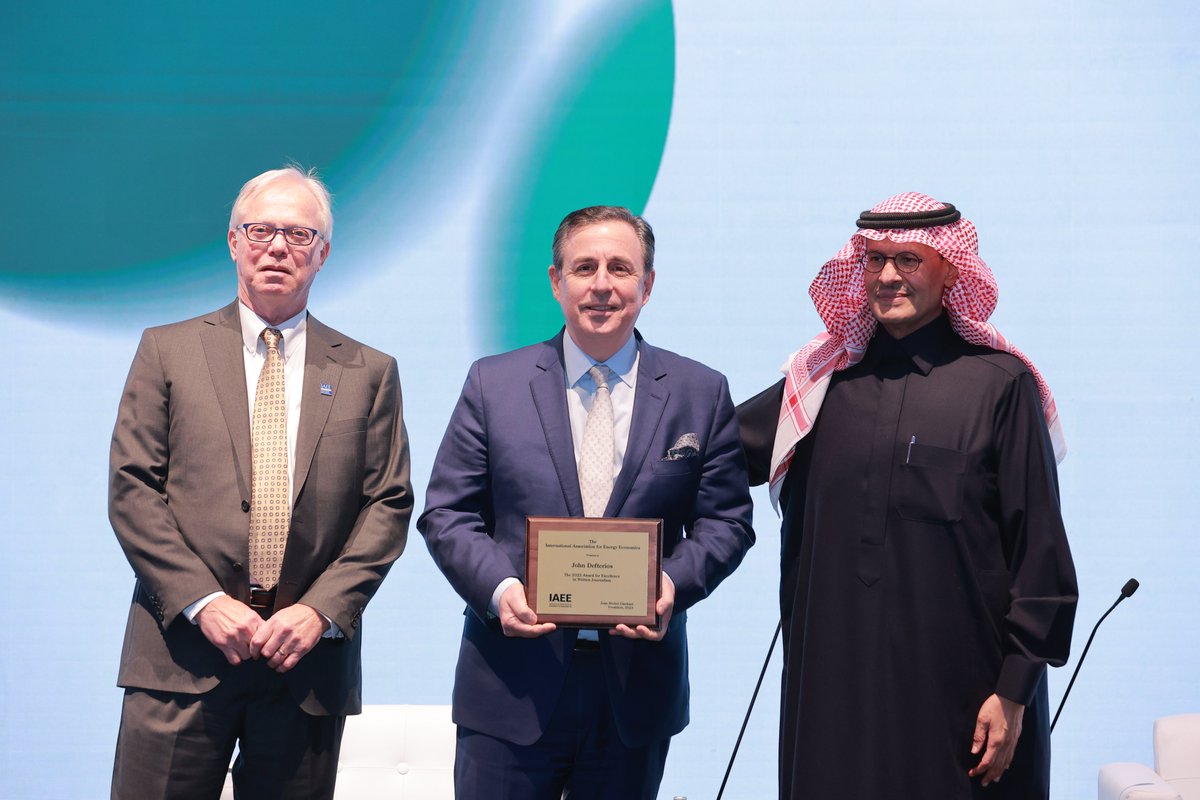 IA4EE's tweet photo. The IAEE Awards go to 📣

Outstanding Contributions to the Profession Award
-Adnan Shihab-Eldin, @OPECSecretariat  @OxfordEnergy 

Marcel Boiteux International Award
-Robert McNally,President, @RapidanEnergy  

IAEE Journalism Award
-John Defterios,Senior Advisor @apcoworldwide https://t.co/1EFn50VUwm