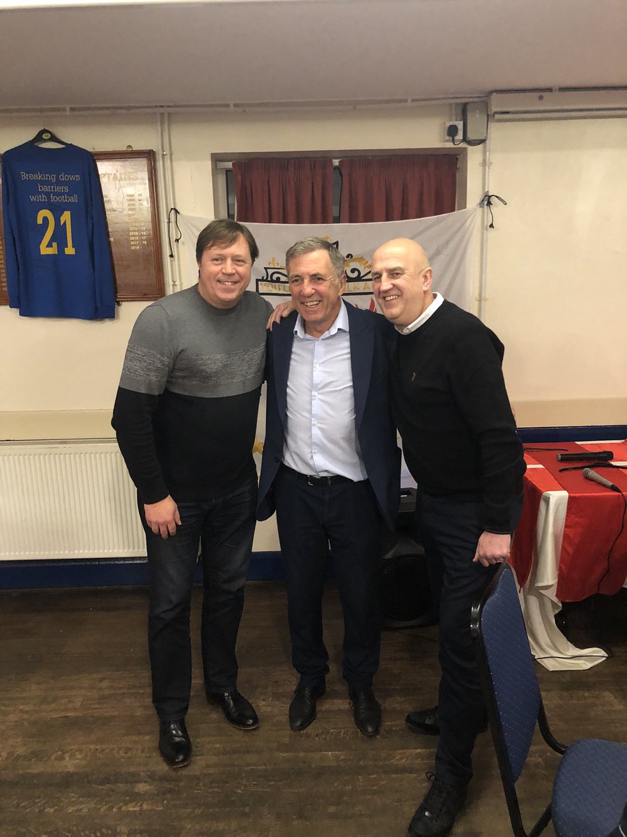 BackCic's tweet photo. Great night on Friday with 2 time European Cup winner, Alan Kennedy. What a top fella and class act. Thanks to everyone for your support @msymemorabilia @IAWNBG @OldParkonians @AndyEds1878 @ShootinBoots @ged0407 https://t.co/czx3B2tqvm