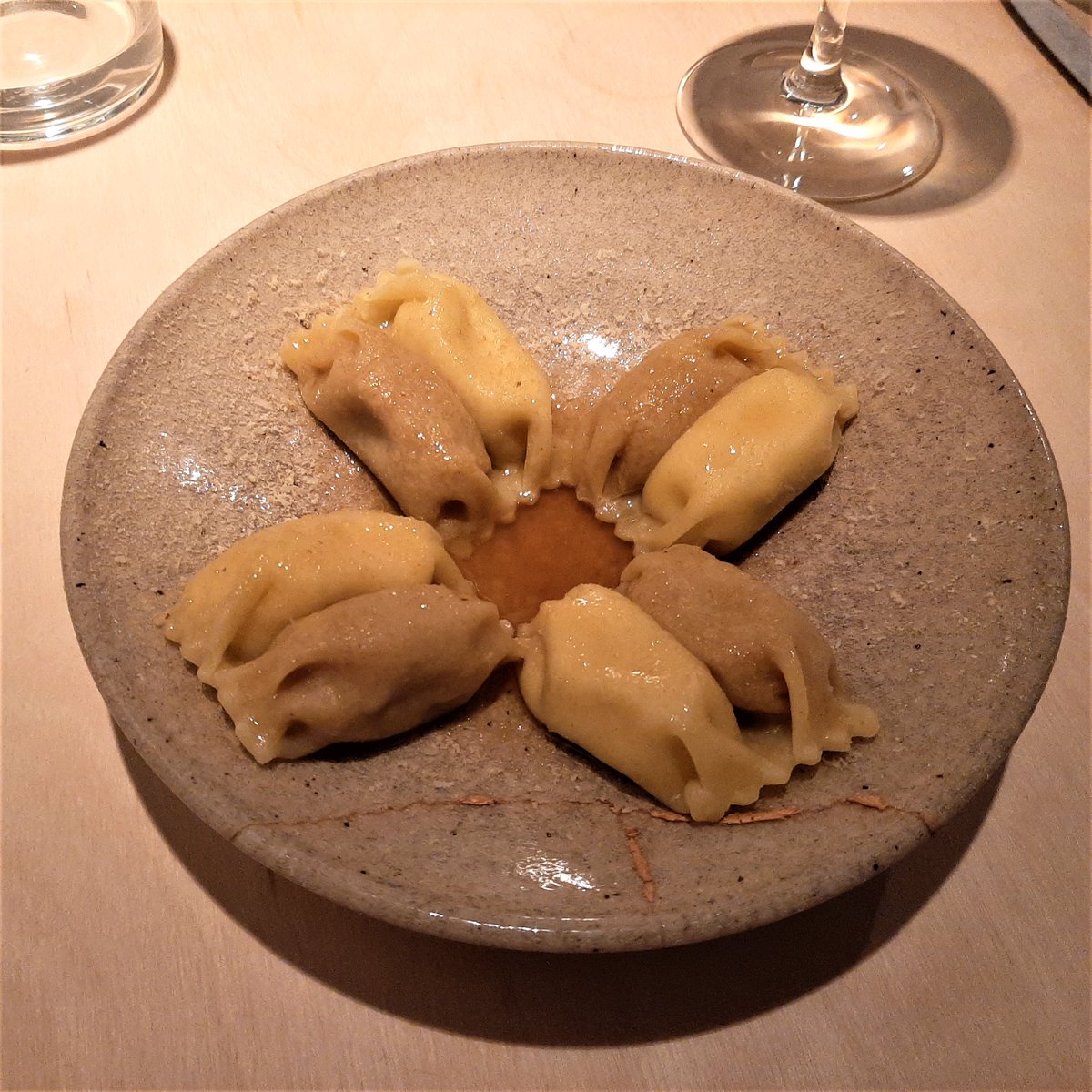 MichelinGuideUK's tweet image. Double agnolotti works wonders at Casa 
#Bristol
casabristol.co.uk/menu