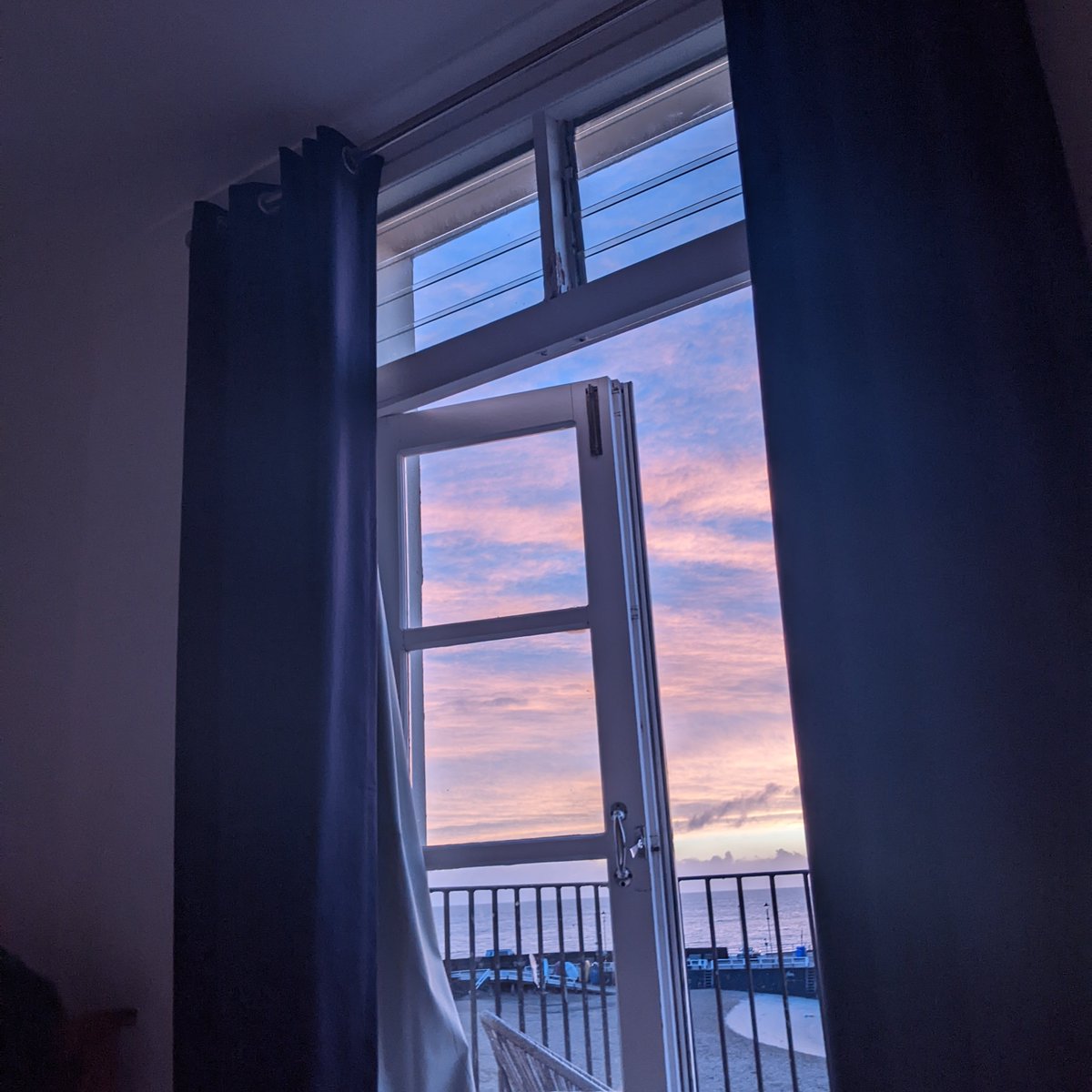 Will Myddelton tweet media