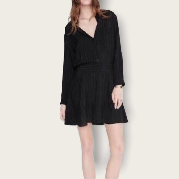 _k_a_y_l_a_g's tweet photo. So good I had to share! Check out all the items I'm loving on @Poshmarkapp from @Siena_MLP #poshmark #fashion #style #shopmycloset #zadigvoltaire #straye: https://t.co/zWZ1XsDDqT https://t.co/9mKaymdVXH