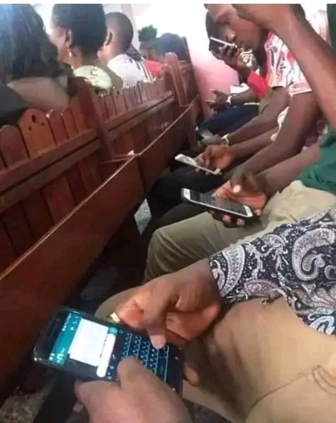 ShuggaMc's tweet photo. What would probably cause this in church😒 https://t.co/6iAH1zmwCd