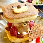くまのホットケーキからくまが覗く!都立大学駅近くの洋菓子店にあるホットケーキが可愛い!