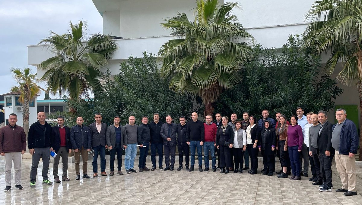 Müdürlüğümüz yöneticilerimin İl Müdürü <a href="/gokhankaraca_/">Gökhan Karaca</a> Başkanlığında biraraya gelerek birimlerimizce yapılan ve yapılacak çalışmaları değerlendirdikleri 2022 Yılı Değerlendirme ve 2023 Planlama toplantısı sona erdi

#GelecekTarımda
#TarımAntalyada

<a href="/ersinyazici1/">Ersin YAZICI</a> <a href="/VahitKirisci/">Prof.Dr.Vahit Kirişci</a>