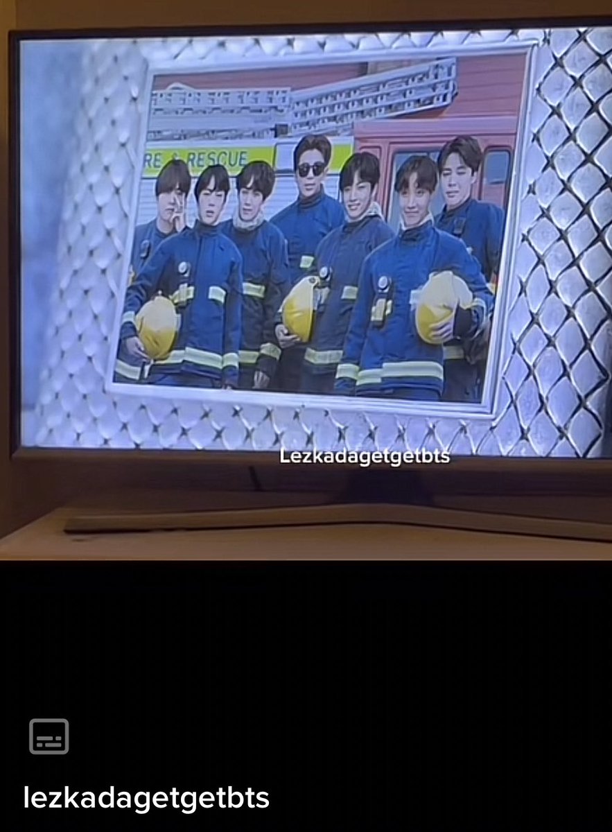 130613fate's tweet image. WHAT IS GOING ON HERE 
JUNGKOOK IS A WHO? HE’S MARRIED TO WHO? BTS ARE WHO?