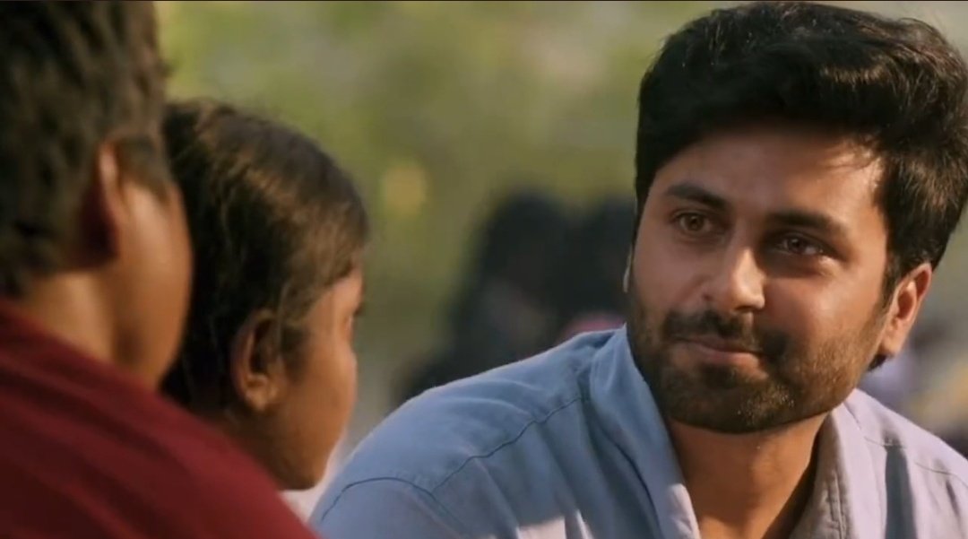 rationallead's tweet photo. Melodramatic and flawed at places, but this movie has my heart for the hope it instills, powerful message from #PrabhuSolomon and heart-touching performances of #KovaiSarala, #Ashwinkumar, kid and entire team.
#Sembi on Hotstar 💯
P.s - Redemption of @i_amak is here ! https://t.co/w9Dwhcmbkj
