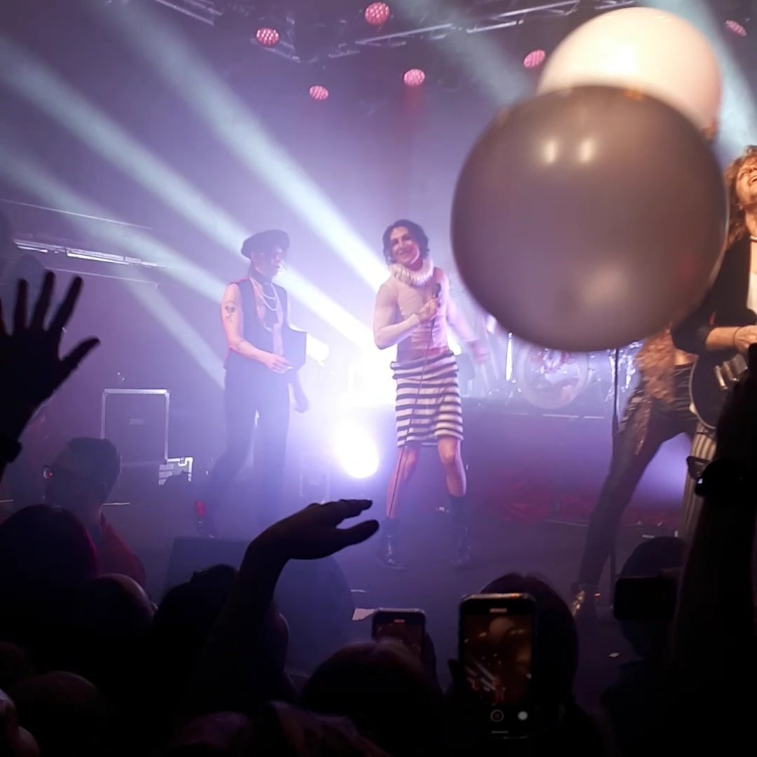 emersonlov3's tweet photo. Missing them hours :(
#palayeroyale @PalayeRoyale https://t.co/k00GoccDZ0