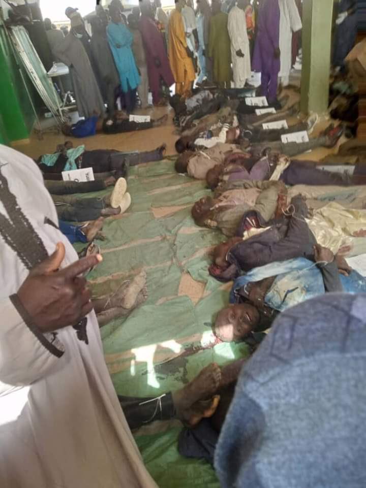 PO_GrassRootM's tweet photo. Bandits attacked and killed 41 people in Yargoje village, Bakori LG, Katsina state yesterday. Right now, death toll is 81 persons, the State Governor hasn't issued any Statement or rush to Abuja to see President Buhari. He only visits Buhari over naira redesign heartless leaders. https://t.co/HSu8bEQ30s