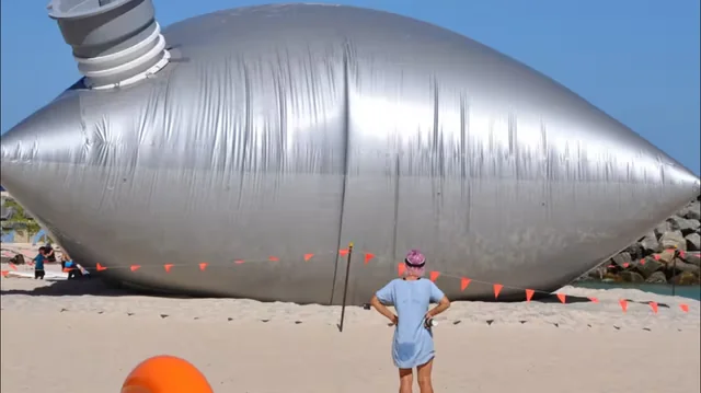 check_gon's tweet photo. Australia preparing to send their surveillance balloon over China. https://t.co/bFpmpXDCjA