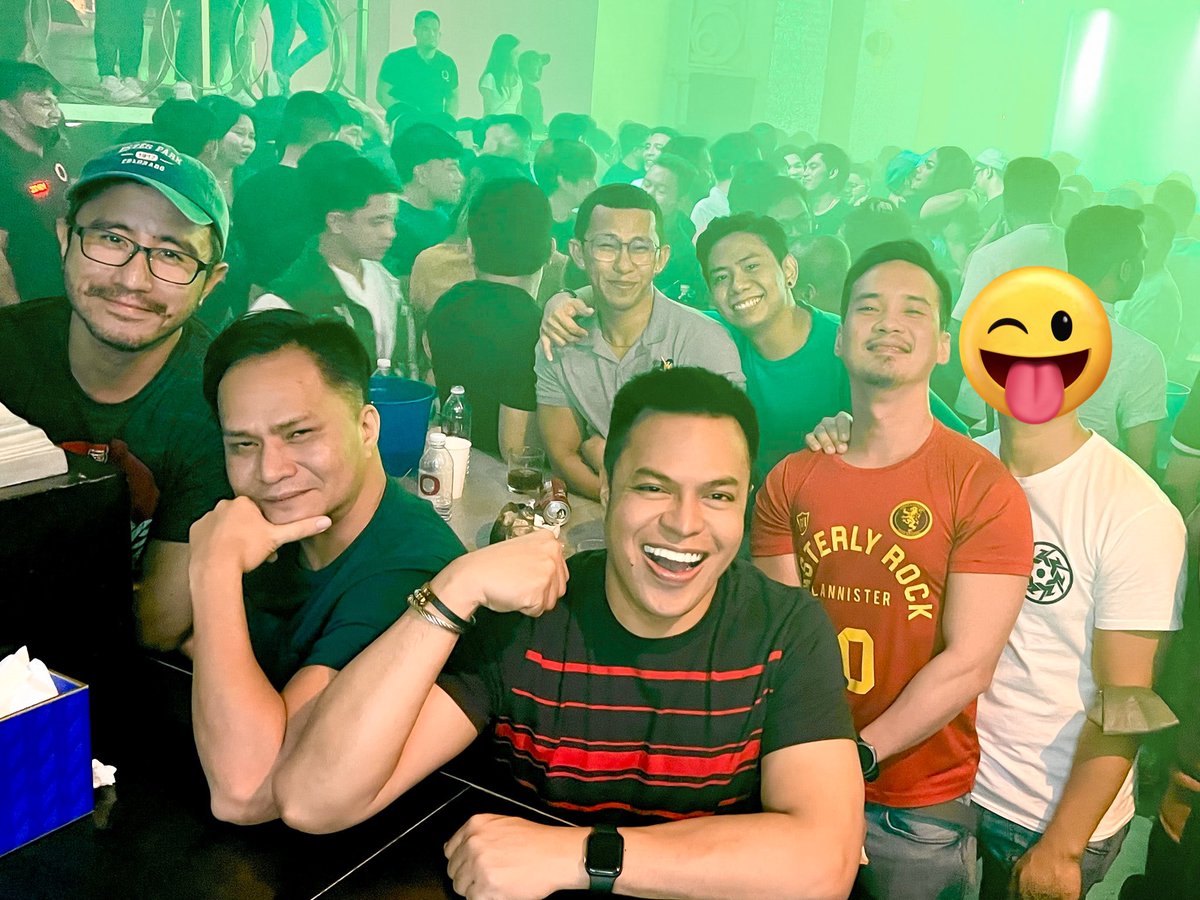 VitaminCee25_'s tweet image. Class pictures last night! #VitaminCee #ClassPicture 

@orvillage @cheet0sX @InhinyerongHR @RoBeterinaryo @cuteorcs @_SmallJay1207 @ryeeeeyr @omarkitek @MarcoSebrano @juandersefs @j0w_seph @ThisThiccRod @bokitoo0 @__cocomelon @iBus0g @neizzerkeans_ @mrgnmrtnz @kyleculatorr