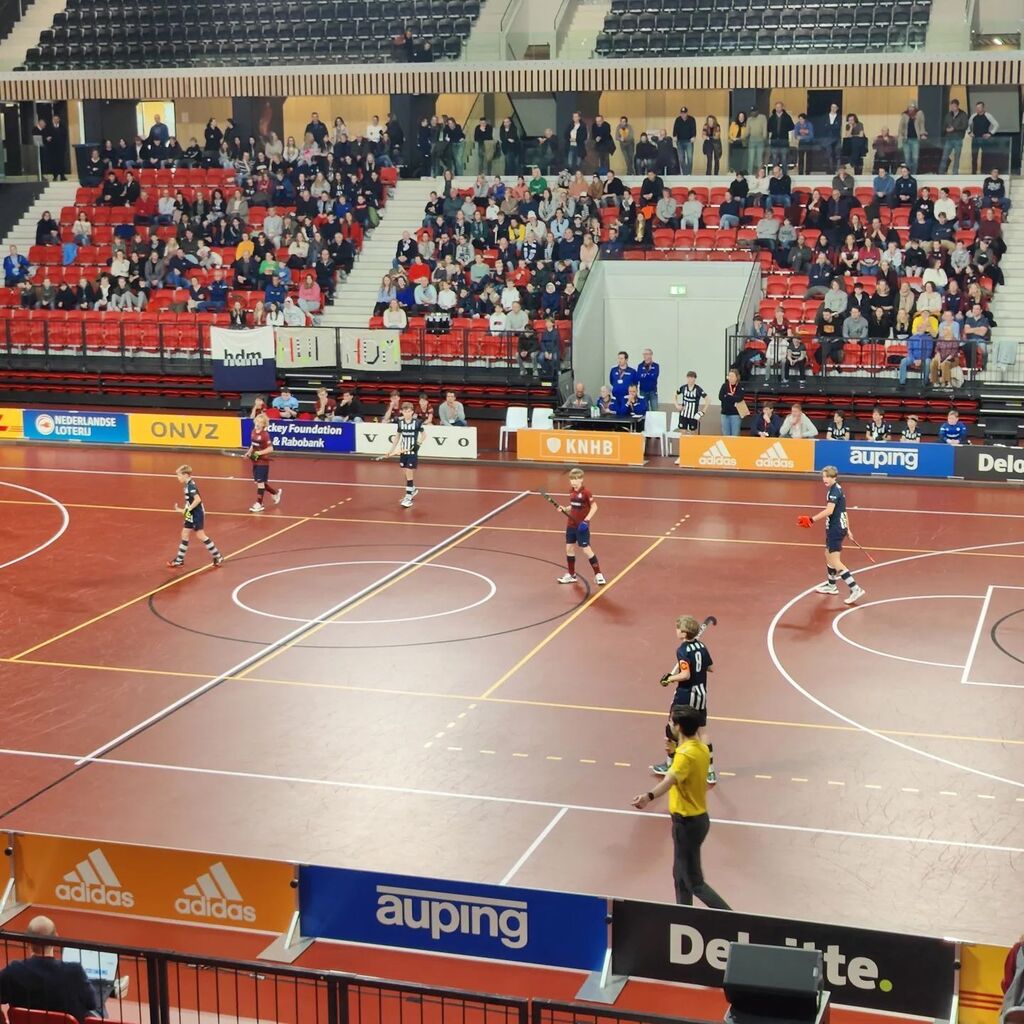 First match of the youth finals is underway. #nkindoor #indoorhockey instagr.am/p/CoRqvcesI8P/