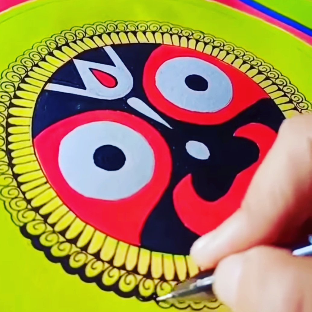 SundaraySmita's tweet photo. O Lord Jagannath, hold my hand, take me with you in your chariot. Don't tempt me, now no matter is mine, now only one your refugee
#mandala #Jagannath #Puri 
#mandal #art @wuestenigel 
@JagannathaDhaam #art #ArtsOfAshes #artists 
#Artchivist https://t.co/jx19PFz7mw