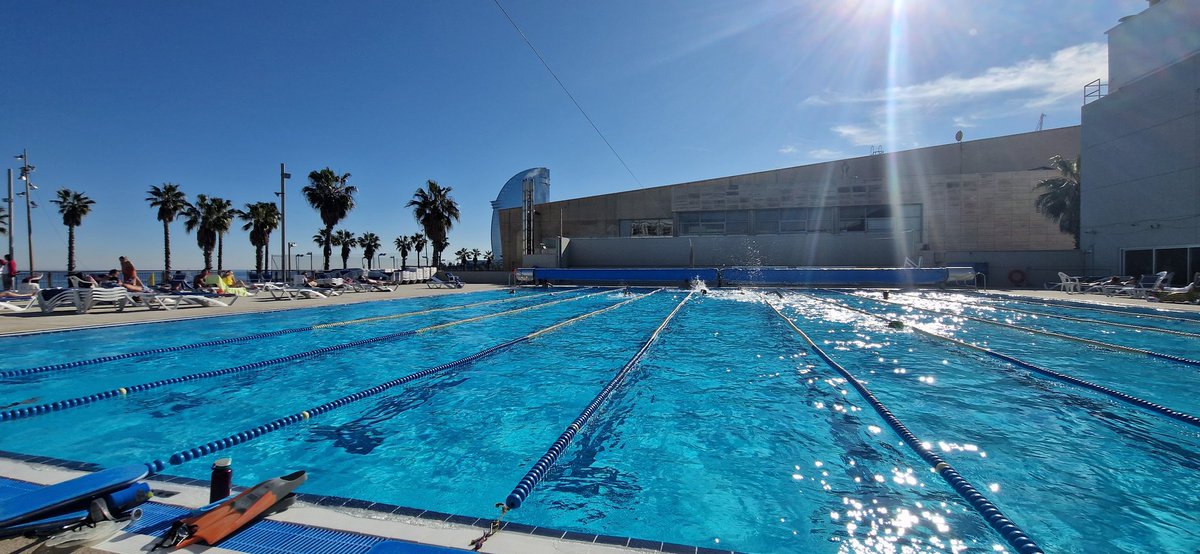 Awayawear's tweet photo. Sunday Morning In Barcelona  #SwimSuitSunday #BuenDomingo https://t.co/lMx9xU7vNm