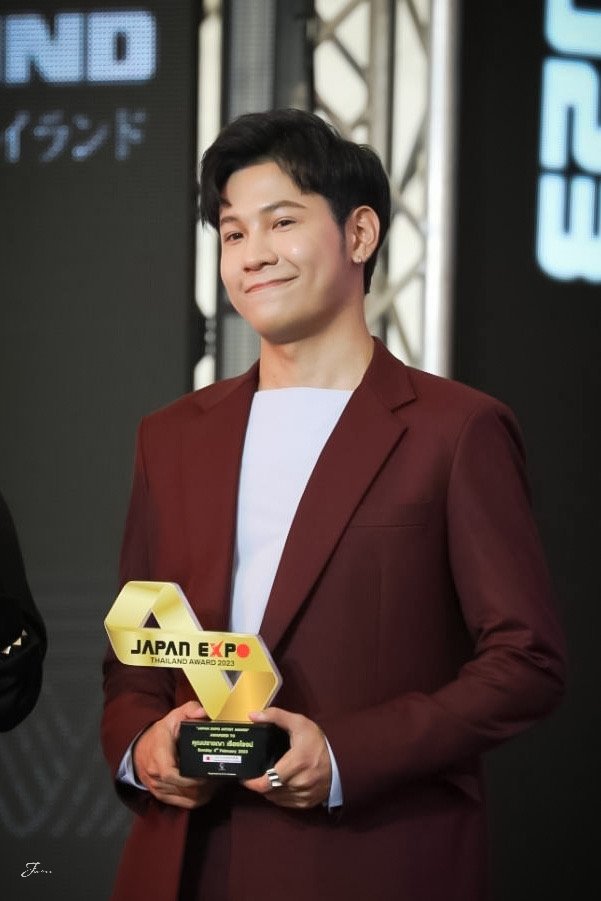 Jindatu's tweet photo. Helloo ไม่เจอกันตั้งนานแล้วน้าาา 
#SingtoPrachaya https://t.co/Rxfbaj8dS6