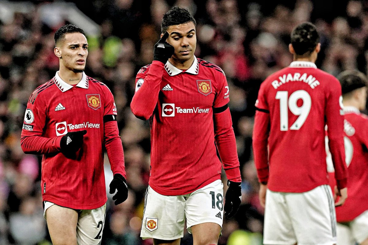 utdplay's tweet image. Perlu diketahui, Casemiro akan absen di tiga laga Manchester United selanjutnya di Premier League setelah mendapatkan kartu merah melawan Crystal Palace. #MUFC #MUNCRY

❌ vs. Leeds
❌ vs. Leeds
❌ vs. Leicester