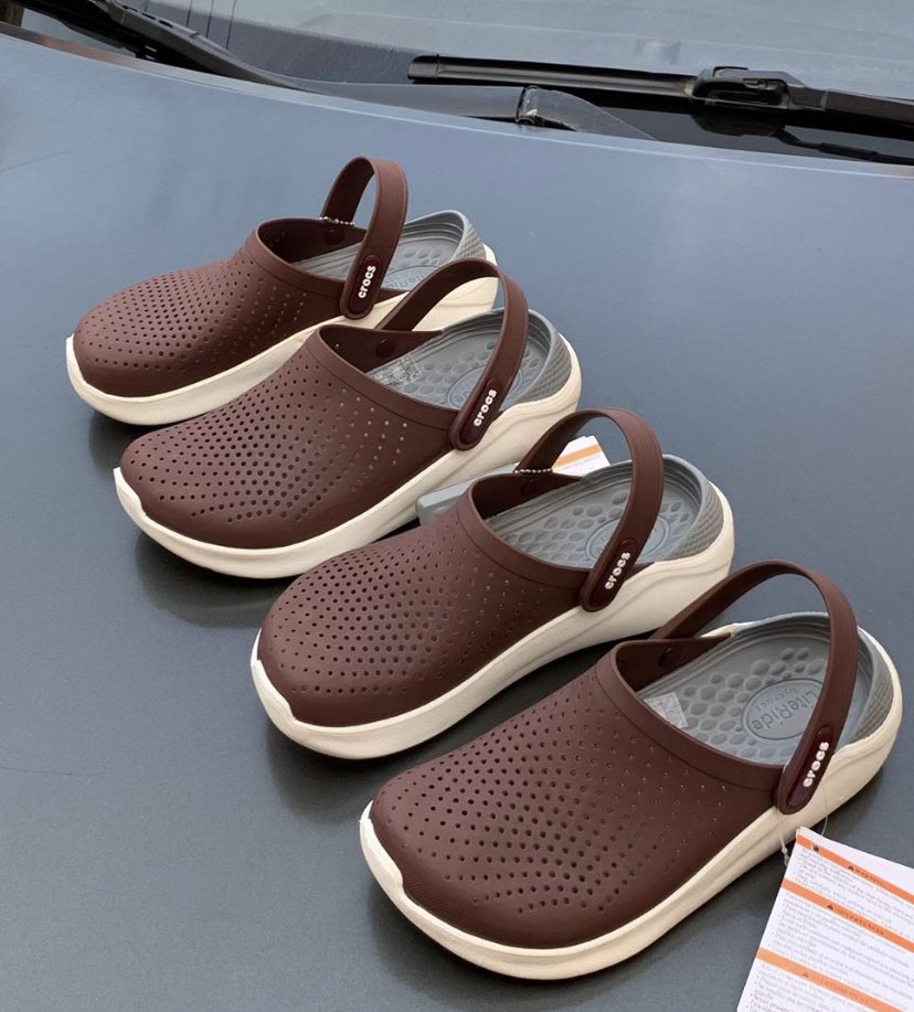 chu_chu_Joe's tweet photo. @bod_republic Happy Sunday everyone, I sell nice and quality wears, latest designs for crocks and sneakers 
#BigWiz #GRAMMYs #dogara #lindaikeji #paadebanjo #fireboyDMW https://t.co/Idu1ynWlfv