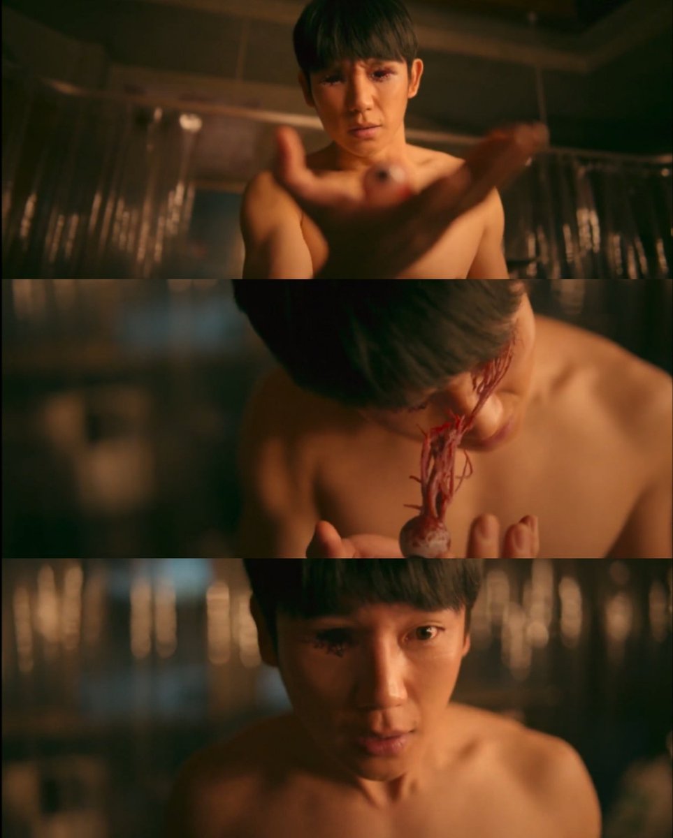 IlliezCorner's tweet photo. Jung HAE In being LEGENDARY once again 🫶🏻❤️😳
I'm on episode 3 and still not used to this process 😱👀
#ConnectEp1 #Kdrama #JungHaeIn https://t.co/lERaw6XFOc